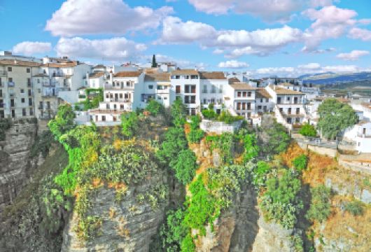 西班牙龙达+萨阿拉+格拉萨莱马白色小镇一日游|探索天空之城【漫步悬崖上的天空之城龙达，感受海明威笔下的浪漫私奔之地！】