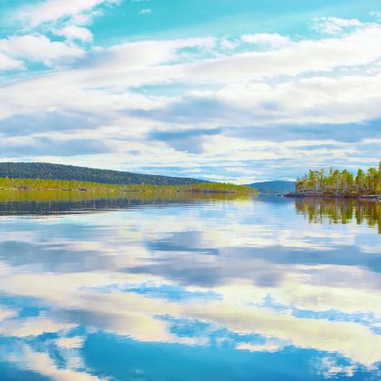 佩特里马特斯驯鹿农场+萨米博物馆+伊纳里湖一日游【包车专线】