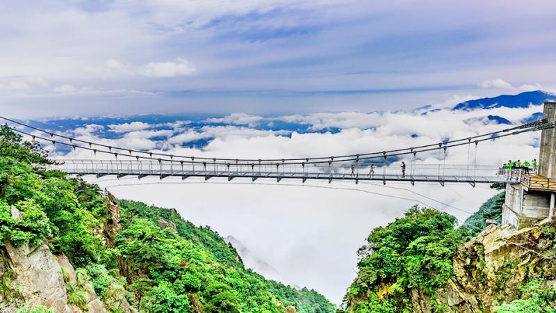 水晶廊桥