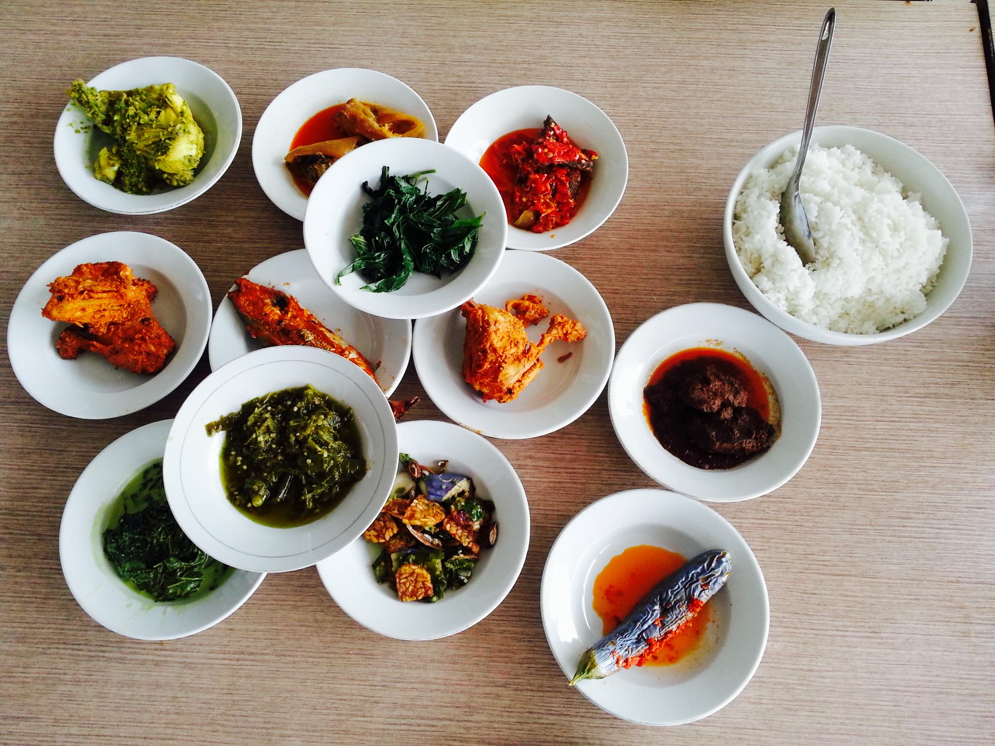 Restoran Sederhana Masakan Padang餐厅图片