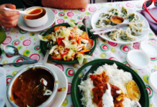 Hampi Roof Restaurant美食图片