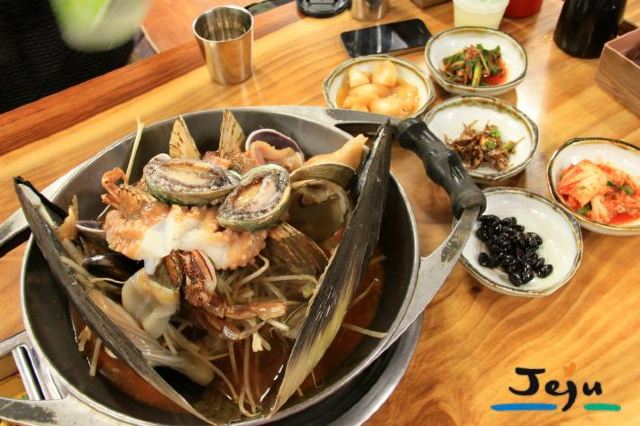Sanxing acupoint seafood pot