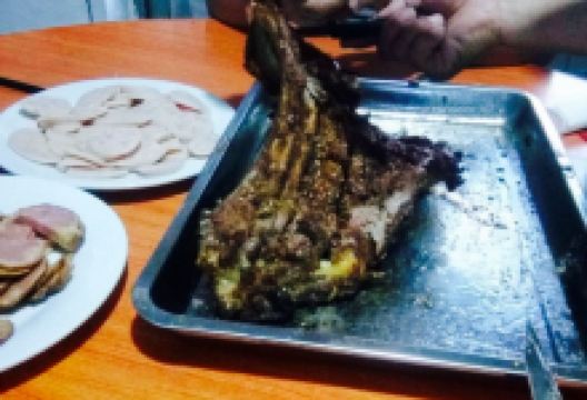 古纳河畔饭店美食图片