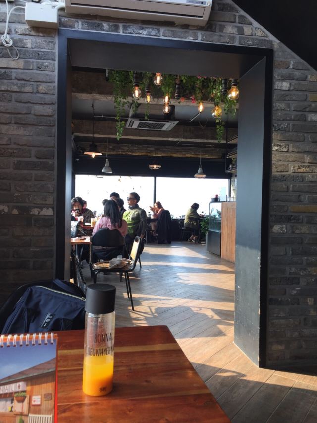 BOMNAL CAFE