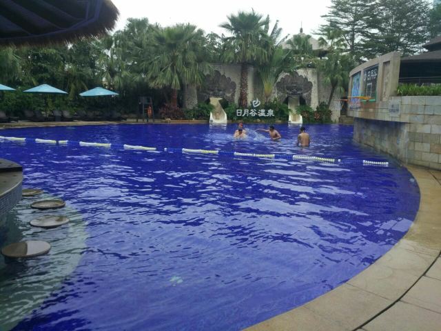 Riyuegu HotSprings Resort