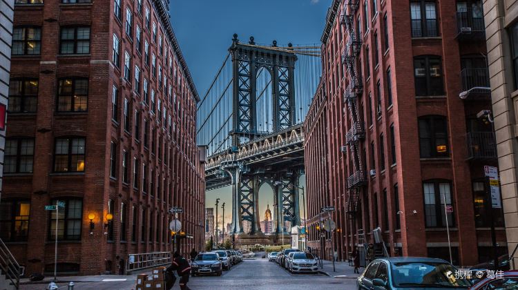 8-Day New York + Canada East Coast Tour·Niagara Falls, Toronto, Quebec, Montreal and Ottawa | JFK/LGA airport pick-up