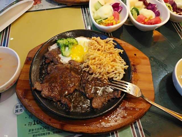 豪享来中西餐厅(巩义星月时代广场店)餐厅图片