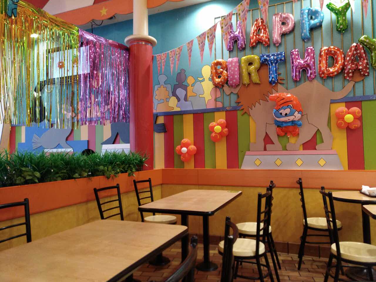 麦当劳餐厅图片