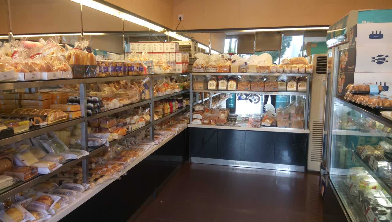 华荣蛋糕坊(三钢店)