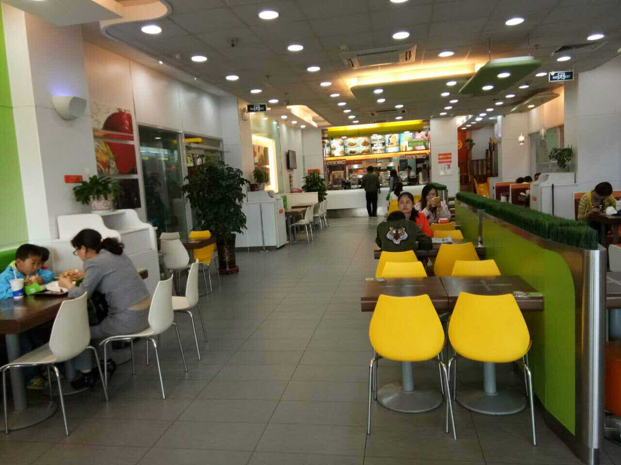 德克士(平川店)