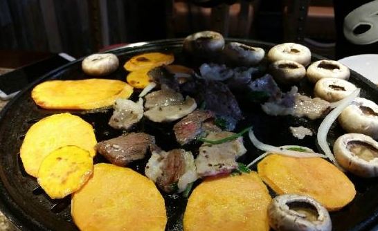 Jiaoban ing Steak House