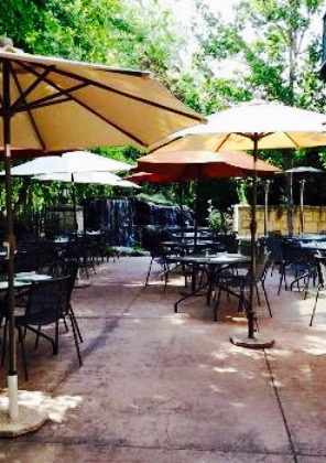 Bella Aquila Restaurant