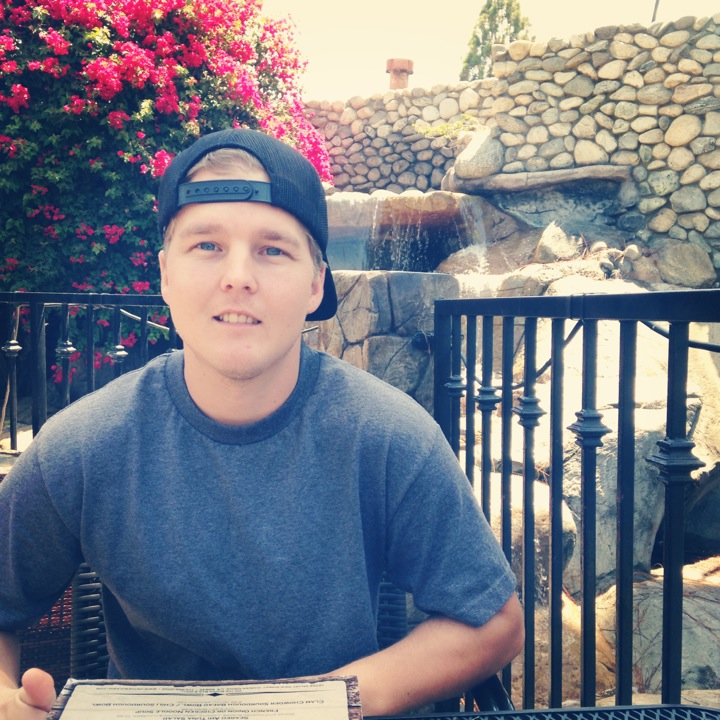 On The Rocks Bar & Grill