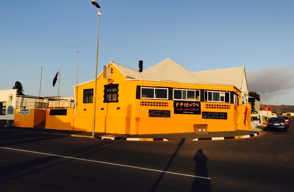 Friends Pub Gansbaai Seaview Lounge
