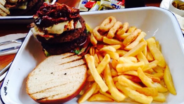 The Ram Arnold餐厅图片