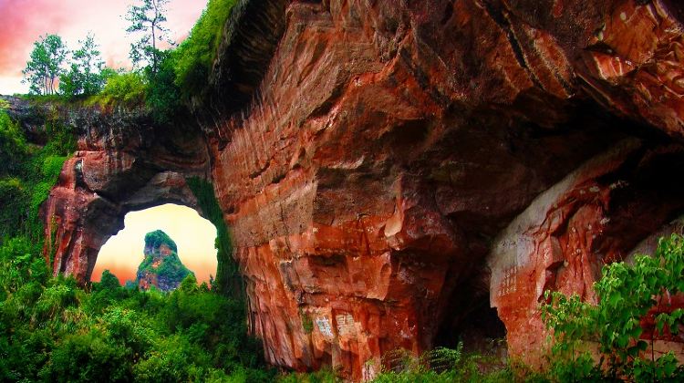 4-Day Hongcun Village+Huizhou Ancient Town+Qiyunshan Mountain Ecological And Cultural Tourism Zone+Xixinan Ancient Village