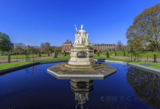 肯辛顿公园+皇家阿尔伯特音乐厅+自然史博物馆【私家团包车游 I 中英文司导 I 行程可沟通调整】