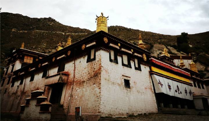 西藏拉萨旅游第三站色拉寺