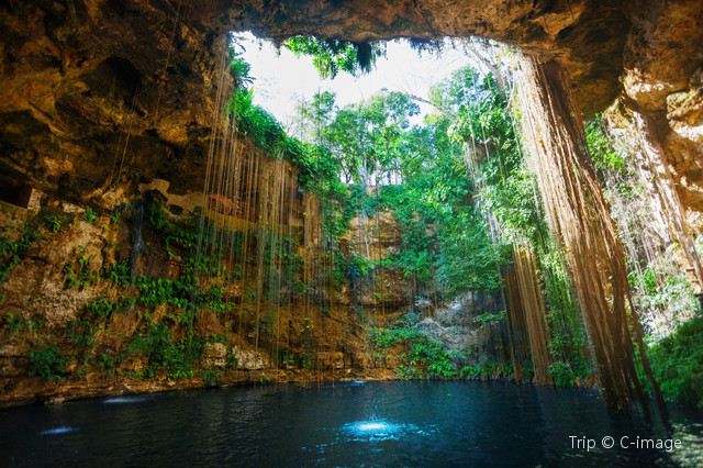 Cancun: The Glistening City of Mexico