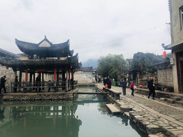 푸롱고촌