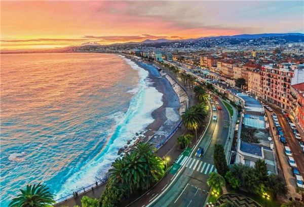 尼斯人口_扬尼斯·阿德托昆博