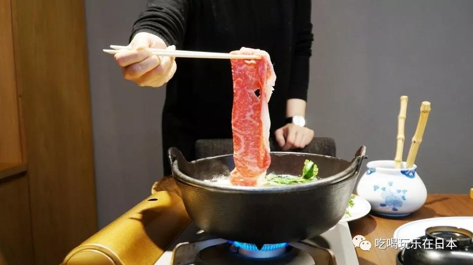 吃喝玩乐在日本|入口即化的牛肉你吃过吗？ 更多在  VX公众号：吃喝玩乐在日本   滋贺县饲养的近江