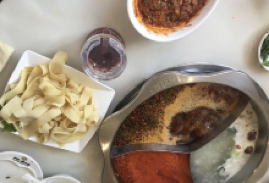 伊欣鼎火锅(安康花苑店)美食图片