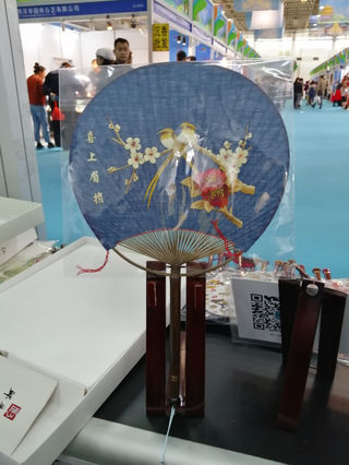 匠心独具,传承非遗文化,看看桂林团扇著名品牌邱广初的魅力