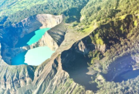 克里穆图火山景点图片