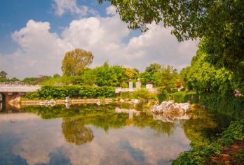 昆明出发：石林风景区+云南民族村+昆明老街一日游【私家团】【私家小团丨小众玩法丨纯玩无购丨独立包车丨行程可调丨随停随走丨时间自由丨上门接送】