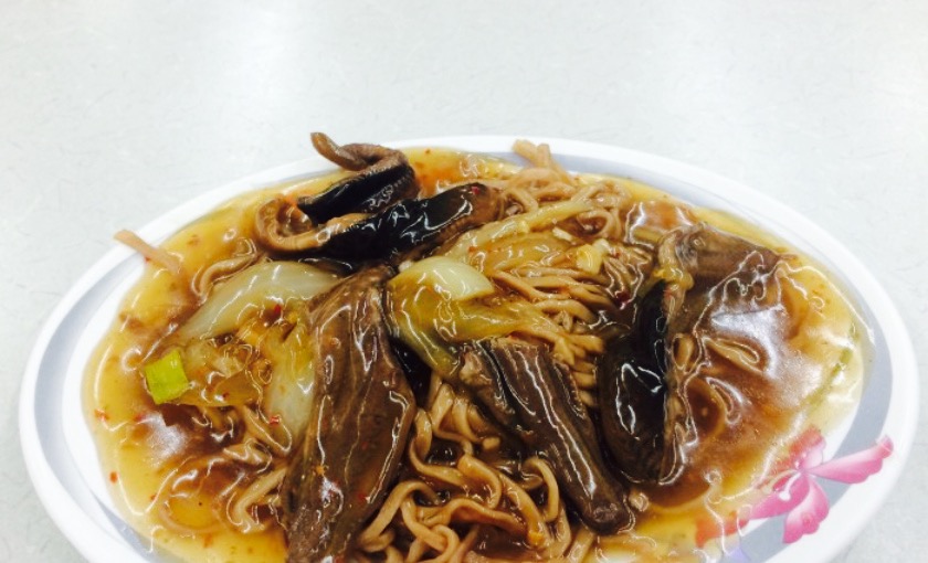 赤崁棺材板餐厅图片