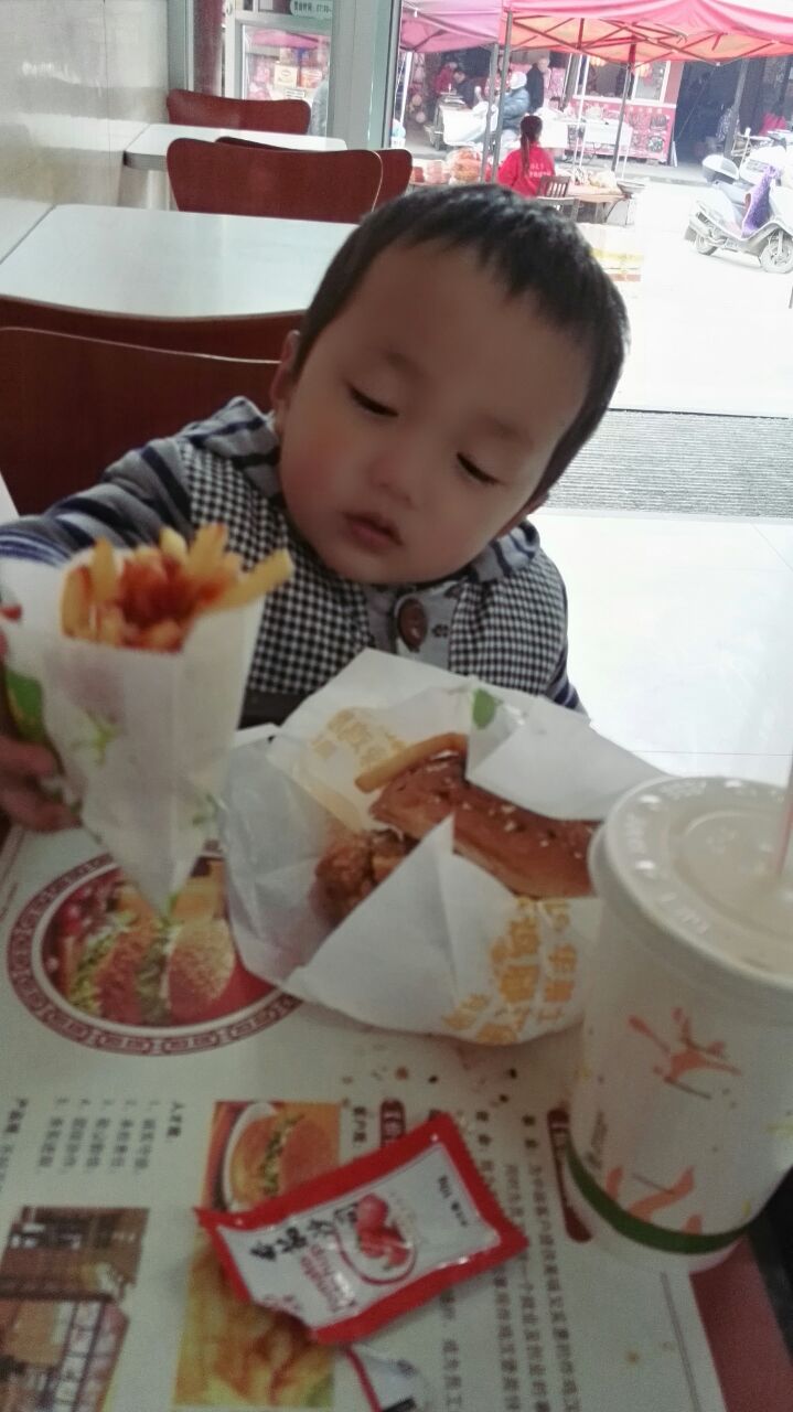 华莱士·全鸡汉堡(巴河店)餐厅图片