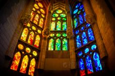 圣家族大教堂-巴塞罗那-是条胳膊