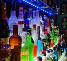 梦BAR网红·驻唱·魔幻酒吧(中山路总店)-厦门-_WeCh****61152
