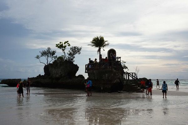 Willy's Rock Formation