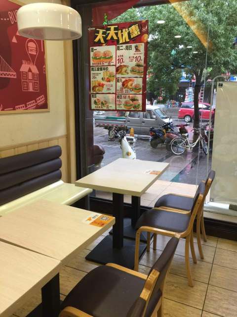 华莱士·全鸡汉堡(商城西亚店)