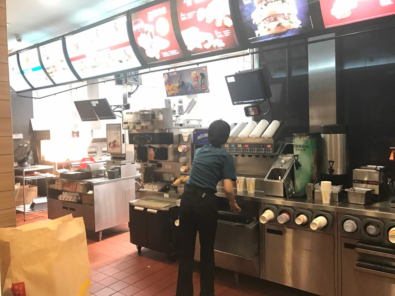 麦当劳(新生村得来速店)