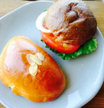 郷のパン工房 GLANz Mut そばの実カフェ餐厅图片