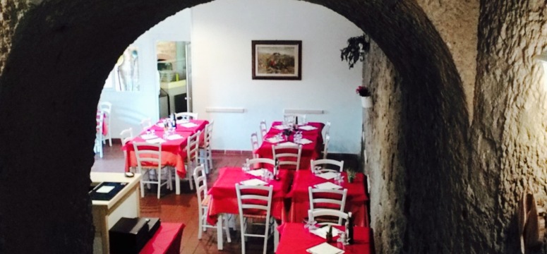 Pizzeria La Terrazza in Campagna餐厅图片