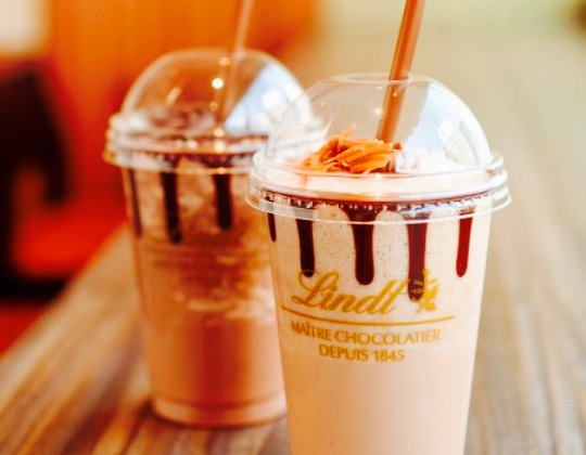 Lindt Chocolat Cafe Kobe Premium Outlet