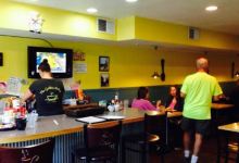 The Golden Eatery美食图片