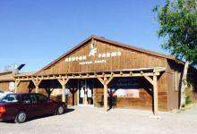 Ashton's Burger Barn美食图片