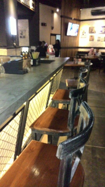 Kinol Bistro & Pool餐厅图片