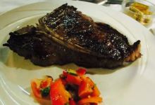 The Rythre Arms Steakhouse美食图片