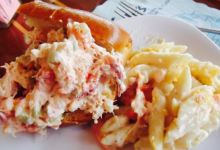 Shuckers World Famous Raw Bar美食图片