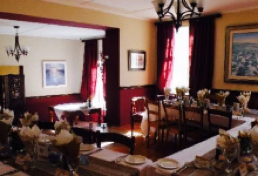 The Historic Pig and Whistle Restaurant美食图片