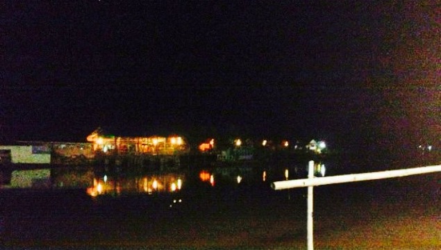 Ruen Rim Nam Restaurant