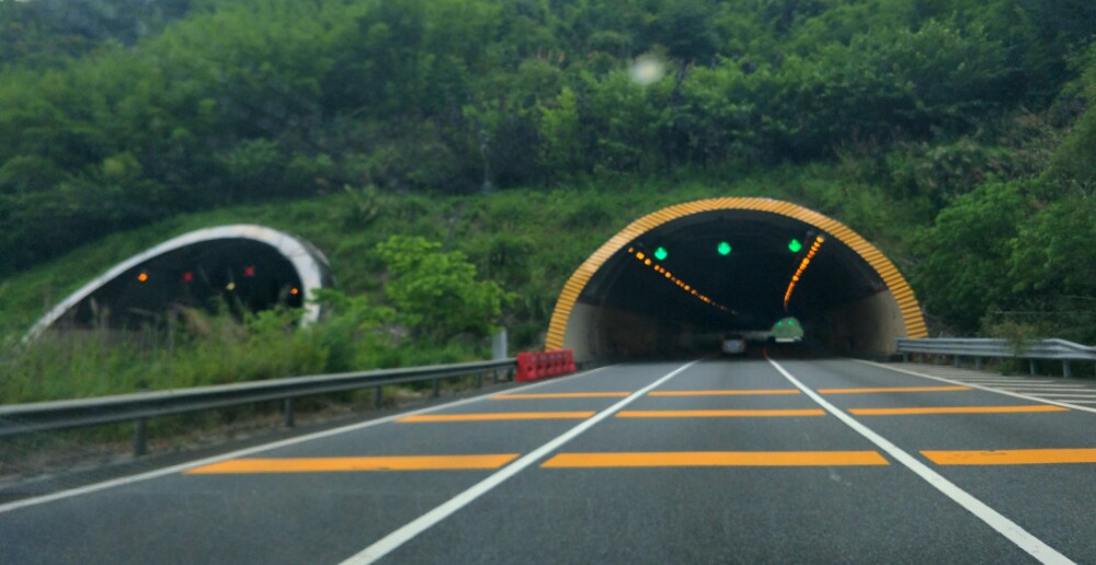 隧道隧道还是隧道
