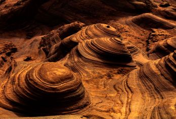 【包车游】靖边波浪谷一日游【延安市宝塔区（老城区新城区）范围内酒店上门接送、纯玩无购物】