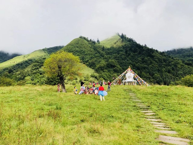 海螺沟风情   美啊！🌺🌳🌲🌺